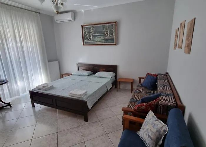 Eleni\'S Apartments